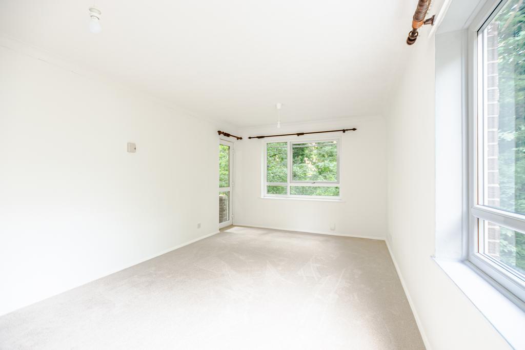 Apartment in Leeds - View 3