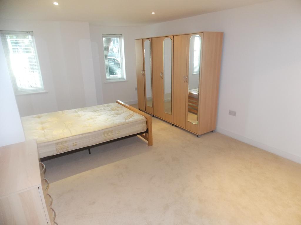 Apartment in London - View 5