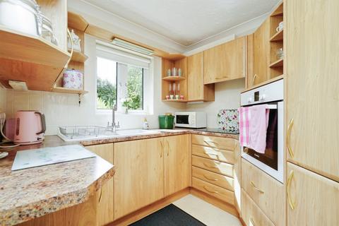 2 bedroom retirement property for sale, London Road, Headington, Oxford