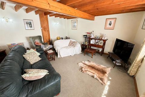 4 bedroom terraced house for sale, Llanddewi Brefi, Tregaron