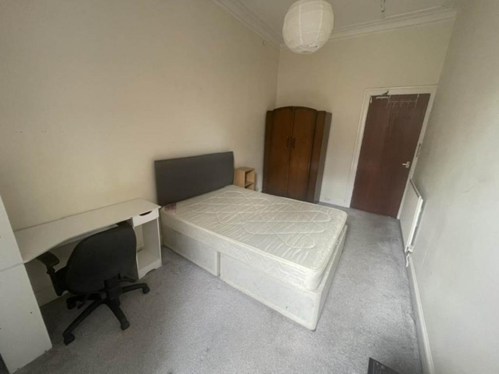 Apartment in Edinburgh - View 4