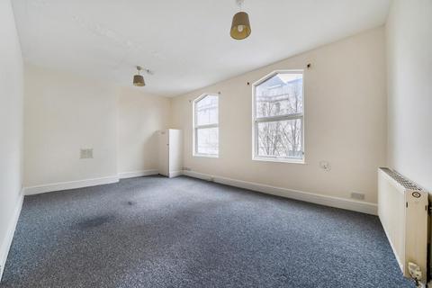 undefined, Catford Broadway, London, SE6 4SN