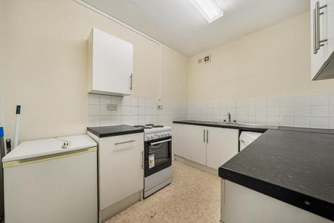 undefined, Catford Broadway, London, SE6 4SN