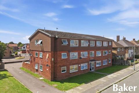 1 bedroom flat for sale, Dryden Close, Ilford, IG6 3DZ