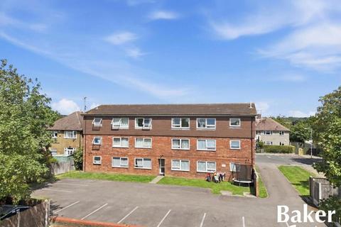 1 bedroom flat for sale, Dryden Close, Ilford, IG6 3DZ