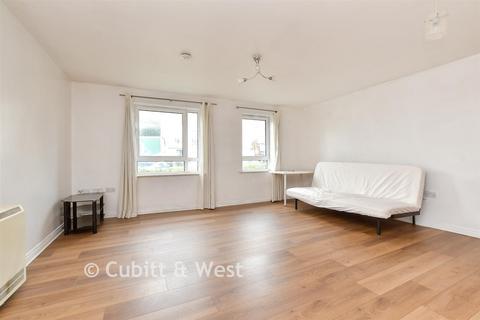 2 bedroom ground floor flat for sale, Festival Court, Sutton SM1