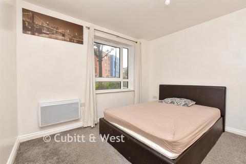 2 bedroom ground floor flat for sale, Festival Court, Sutton SM1