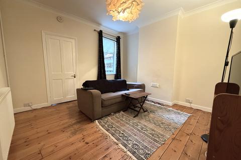 2 bedroom terraced house to rent, Portland Street, Norwich NR2