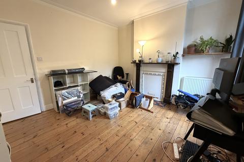 2 bedroom terraced house to rent, Portland Street, Norwich NR2