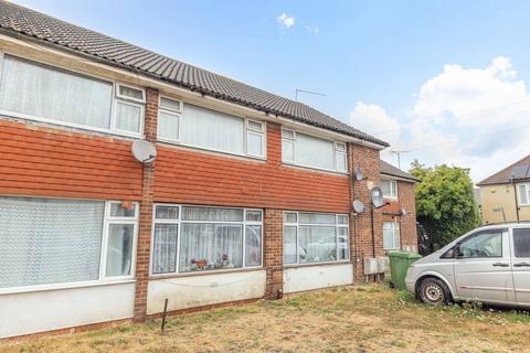 2 bedroom maisonette for sale, The Green, Slough SL1