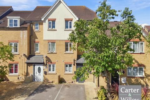 3 bedroom terraced house for sale, Tallow Close, Essex