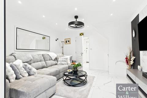 3 bedroom terraced house for sale, Tallow Close, Essex