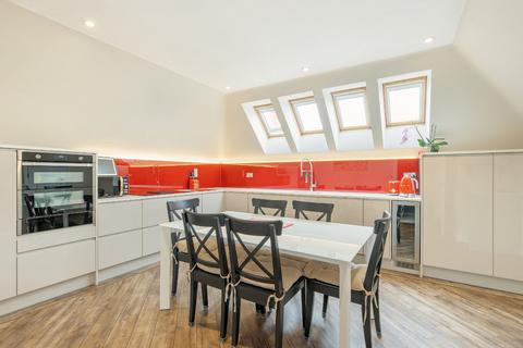 2 bedroom penthouse for sale, Huntingdon Road, Cambridge, Cambridgeshire, CB3