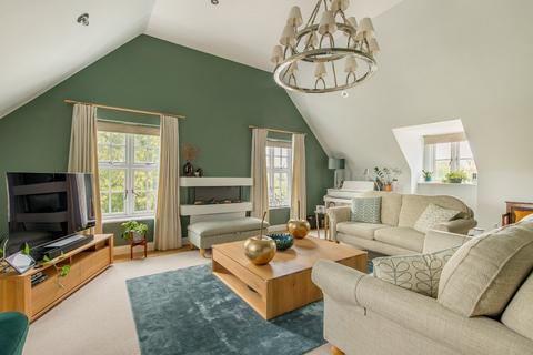 2 bedroom penthouse for sale, Huntingdon Road, Cambridge, Cambridgeshire, CB3