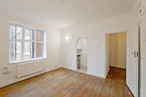 Studio to rent, Belsize Grove, Belsize Park, London, NW3