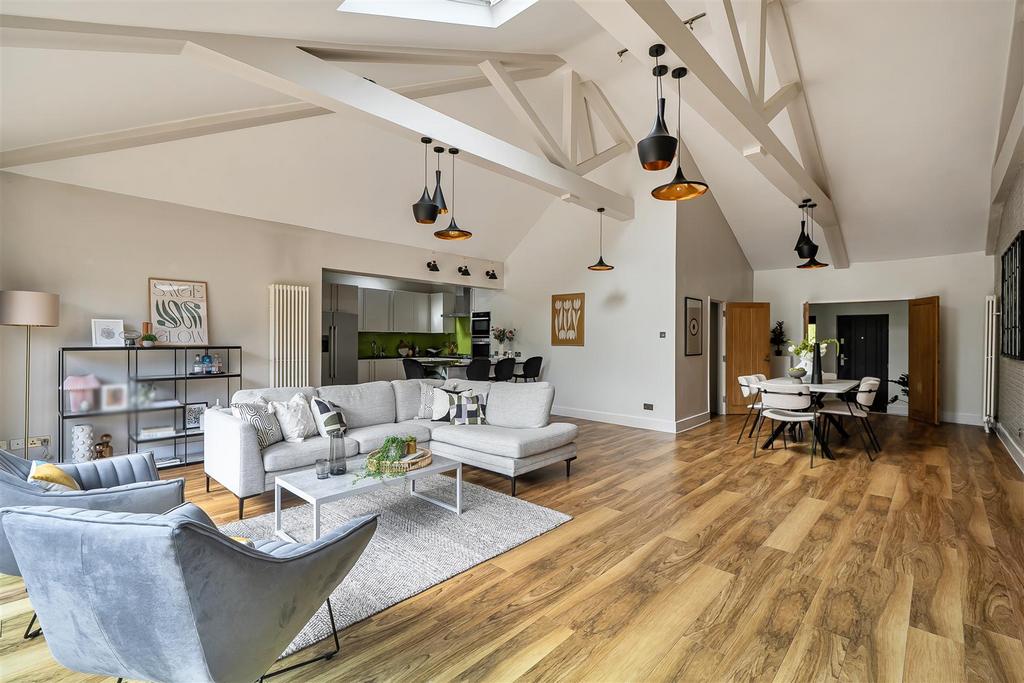 House in East Horsley - View 4