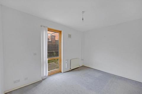 2 bedroom apartment for sale, Evelyn Road, London E16