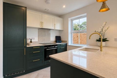 2 bedroom flat to rent, Sonnet, 5 West Cliff Gardens, Bournemouth, Dorset, BH2 5FD
