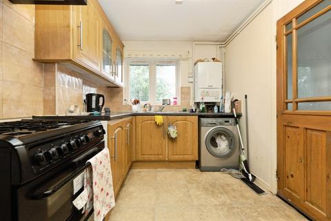 2 bedroom terraced house for sale, Monica Close, Watford