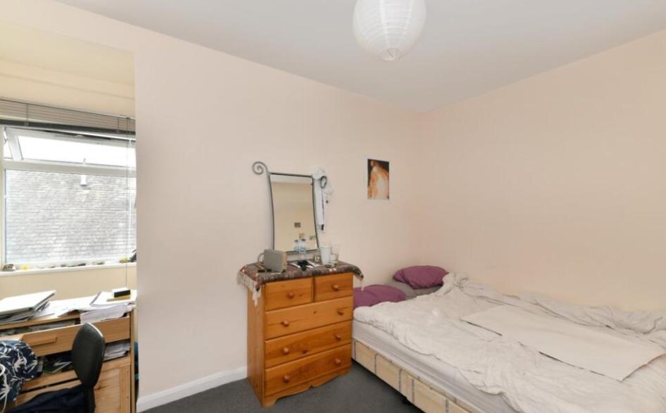 Apartment in London - View 3