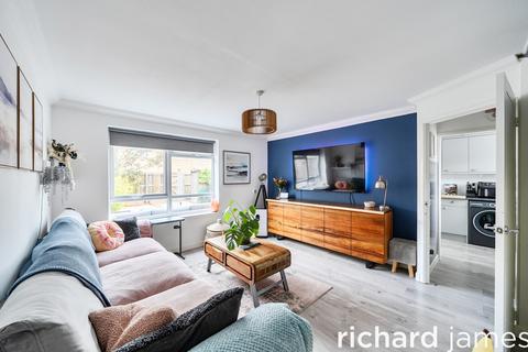 2 bedroom terraced house for sale, Bellver, Toothill, Swindon, SN5