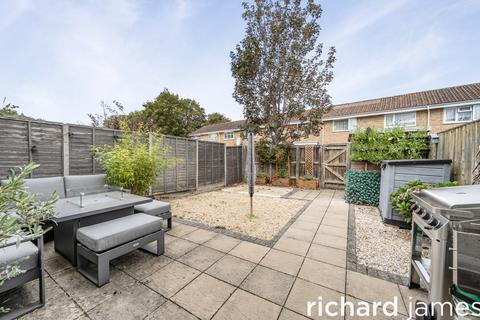 2 bedroom terraced house for sale, Bellver, Toothill, Swindon, SN5
