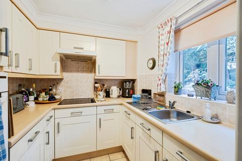 1 bedroom apartment for sale, Oakhurst, Branksome Park, Westbourne BH13