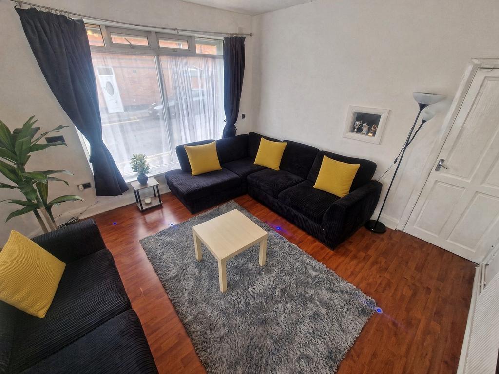 House in Leicester - View 2