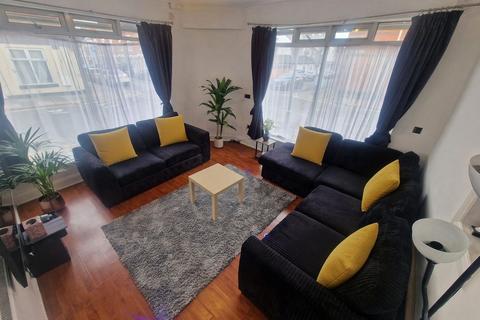3 bedroom terraced house for sale, Leicester LE2