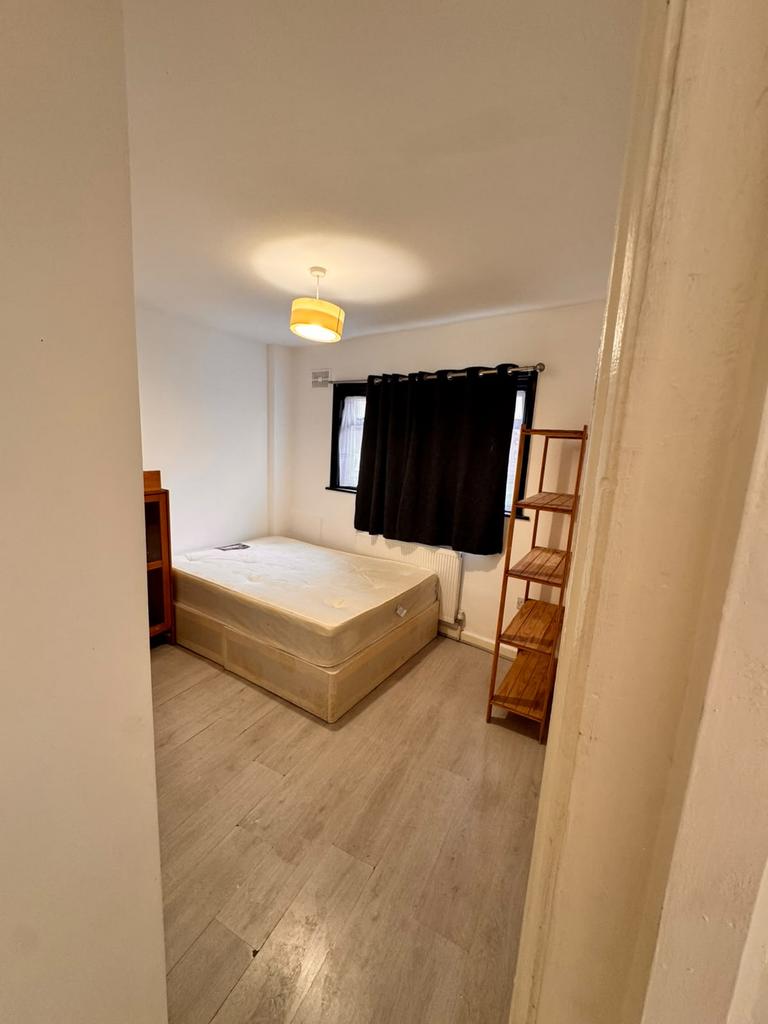 House in London - View 4