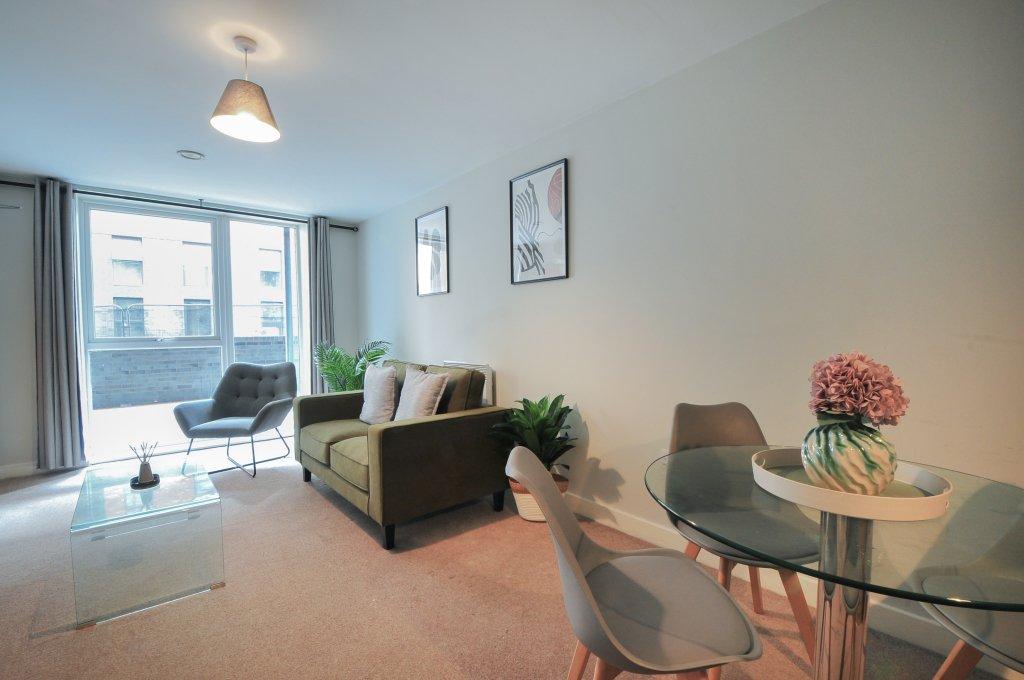 Apartment in Salford - View 4