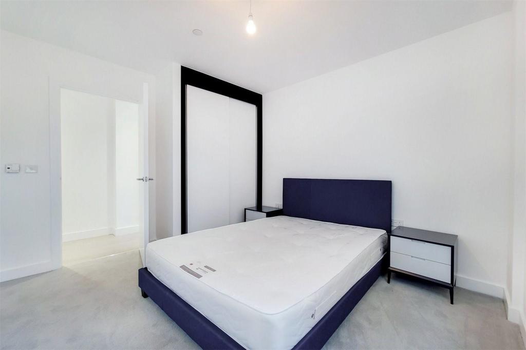 Apartment in London - View 5
