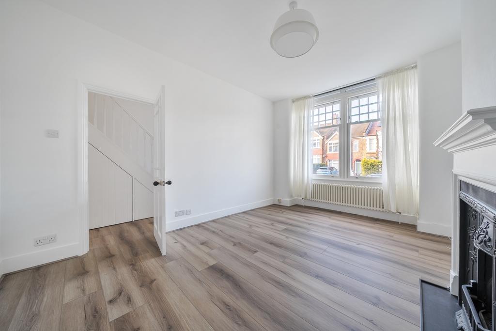 House in London - View 3