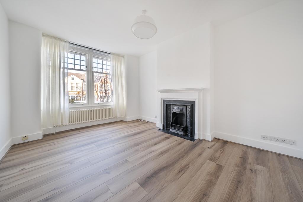 House in London - View 5