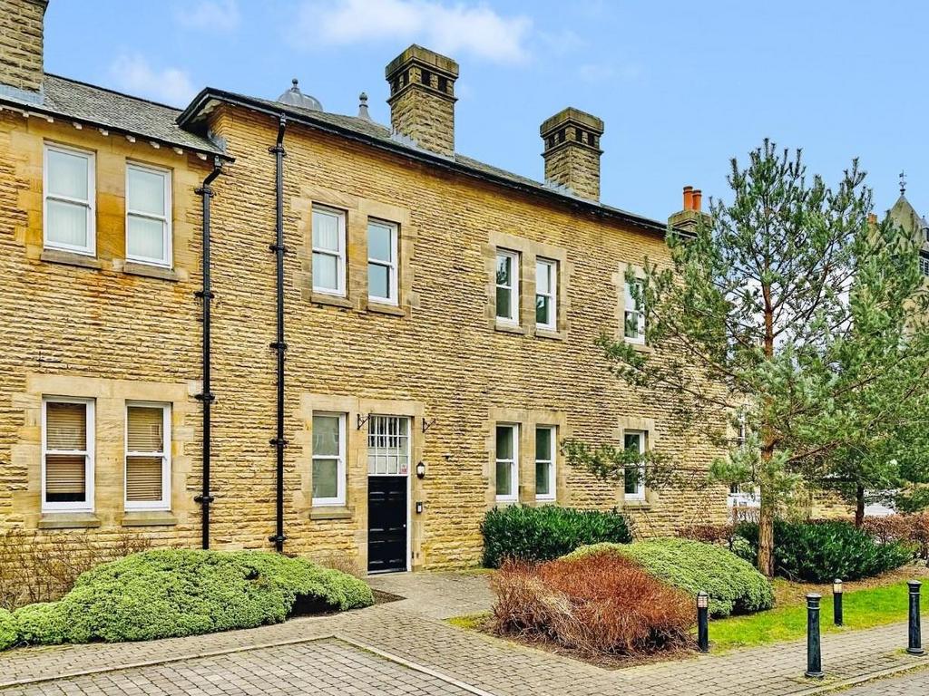 Apartment in Leeds, Tranmere Park - View 4