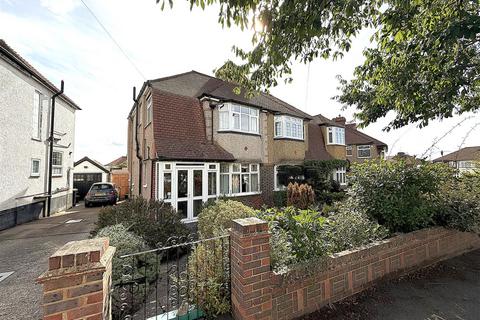 Crest Road, Bromley