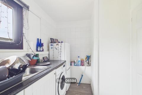 1 bedroom flat to rent, Ashfields, The Drive, Peterborough, PE3 6DJ