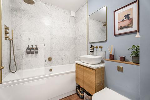 undefined, Fawcett Close, London, SW16
