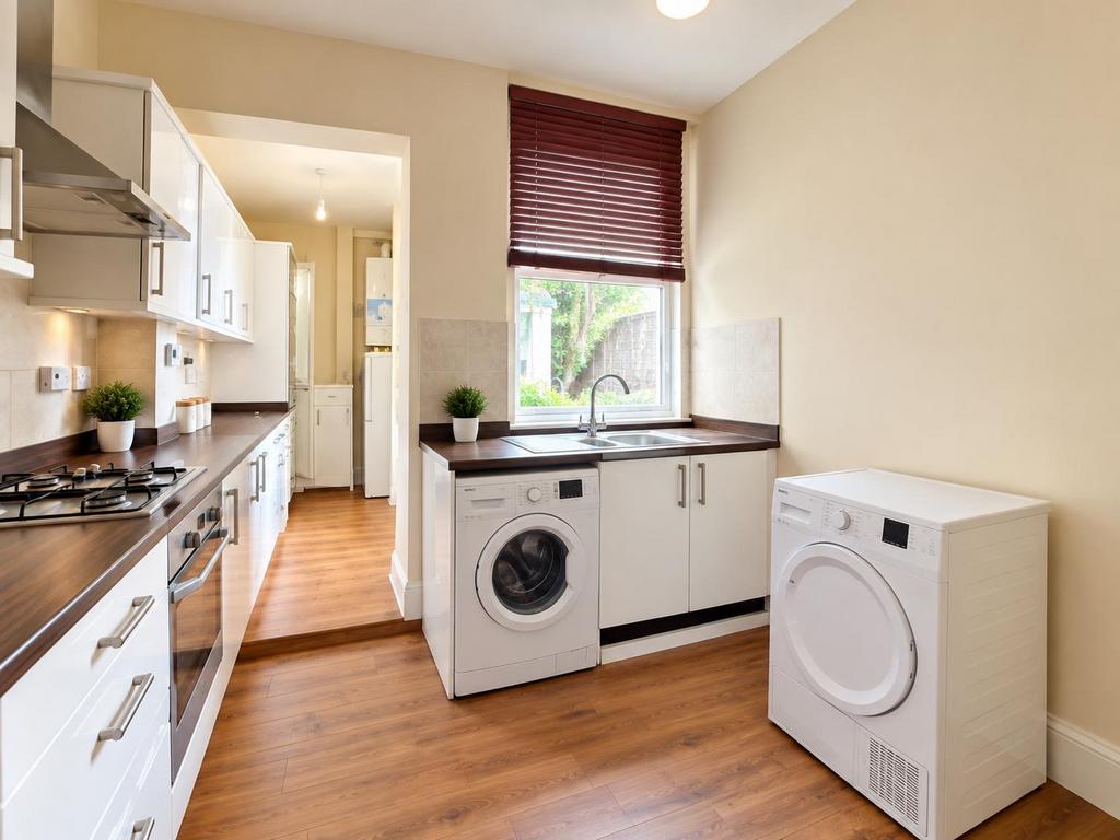 Apartment in London - View 4