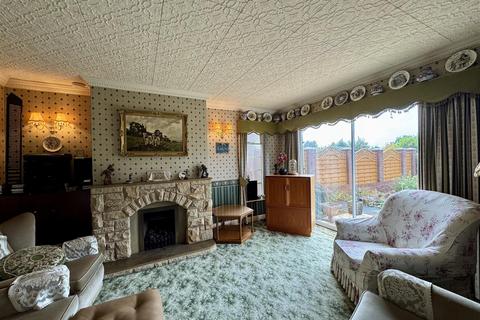 2 bedroom detached bungalow for sale, Kent Road, Halesowen