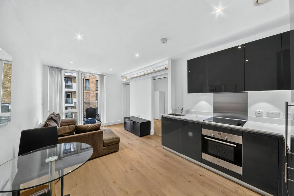 Apartment in London - View 3
