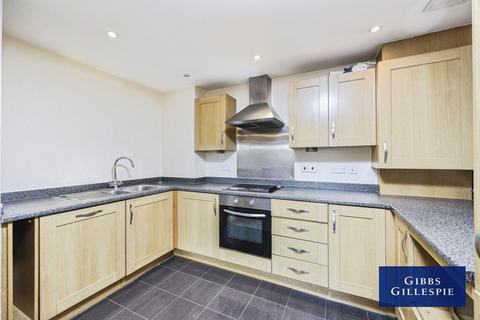 2 bedroom flat to rent, Metropolitan Station Approach, Watford, Hertfordshire, WD18