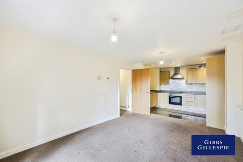 2 bedroom flat to rent, Metropolitan Station Approach, Watford, Hertfordshire, WD18