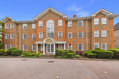 1 bedroom flat to rent, Ray Park Avenue, Maidenhead, Berkshire, SL6
