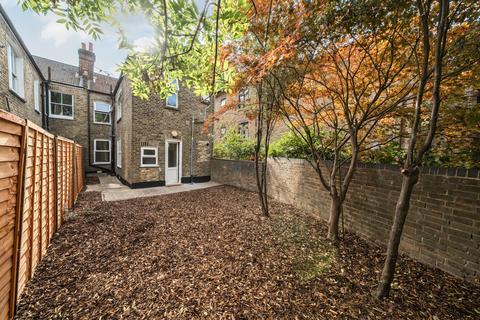 2 bedroom flat for sale, Lawrie Park Road, London, SE26