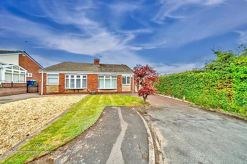 1 bedroom semi-detached bungalow for sale, Falcon Close, Shoal Hill, Cannock WS11