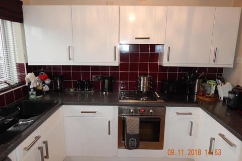 2 bedroom semi-detached house to rent, Lindridge Close, Redditch