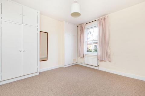 3 bedroom terraced house to rent, Culver Road, Winchester, SO23