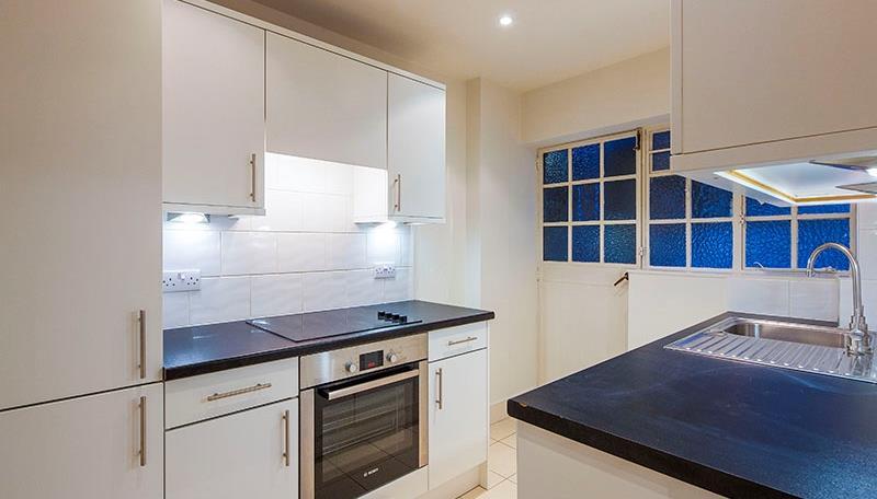 Apartment in London - View 3