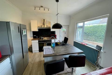 6 bedroom detached bungalow for sale, Yarm Road, Darlington